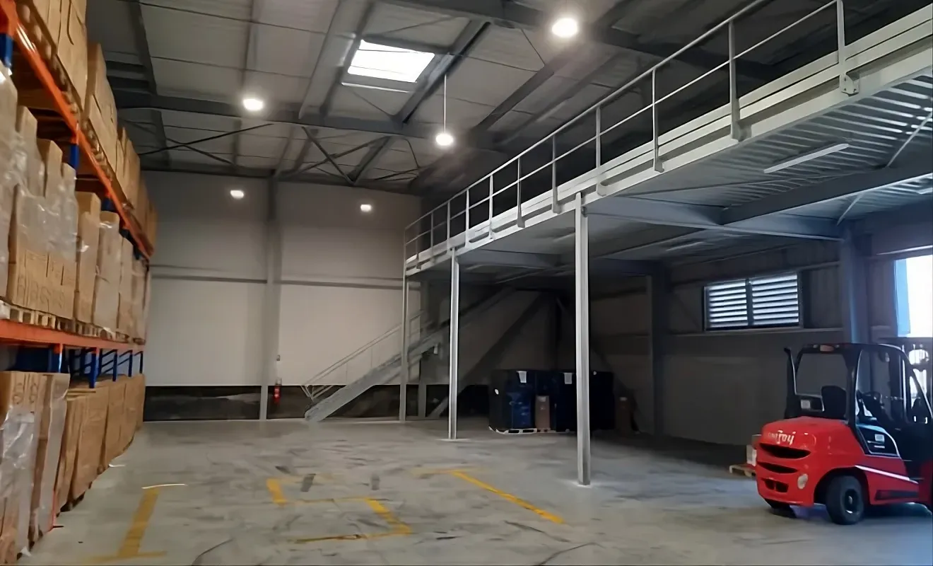 Entrepôt logistique Voltaire (2)